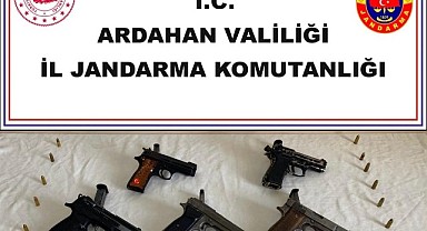 Ardahan'da uyuşturucu ve silah operasyonu: İki kişi gözaltına alındı