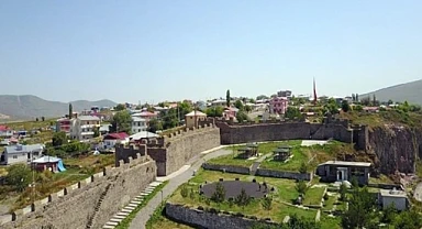 Ardahan Kalesi geçici olarak ziyarete kapatıldı