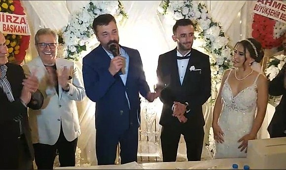 Babacan ailesinin mutlu günü