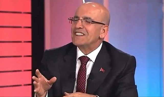 Bakan Şimşek canlı yayında konuşurken "Siri" sözünü kesti: Bir hata oldu, tekrar deneyin