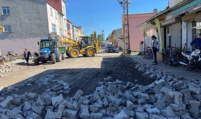 Hanak’ta altyapı ve doğalgaz çalışmaları hızla ilerliyor