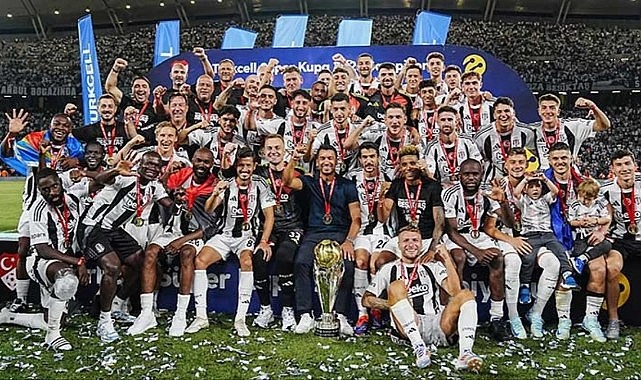 Beşiktaş, Galatasaray'ı 5-0 yenerek Süper Kupa'nın sahibi oldu