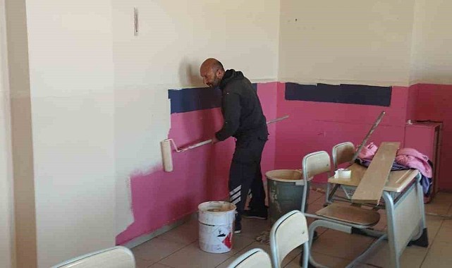 Çıldır Merkez İlkokulunun Çehresi Yenileniyor