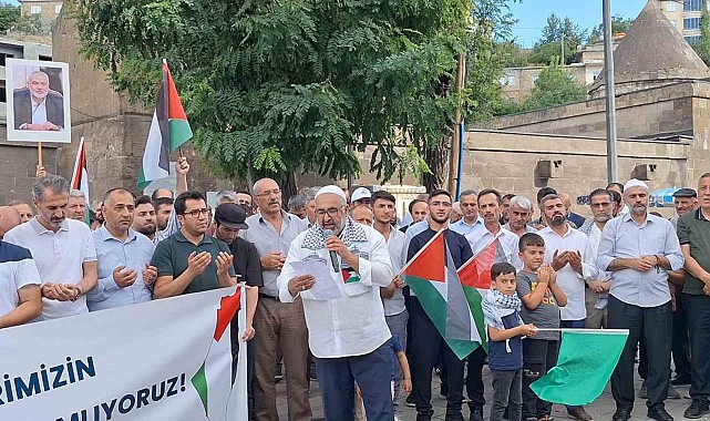 Hamas lideri İsmail Haniye için Bitlis'te gıyabi cenaze namazı kılındı