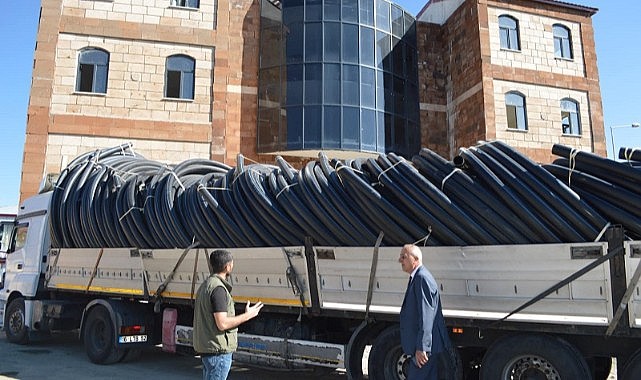Hayırsever iş insanı Yalçın Aras, Göle’ye yardım elini uzattı
