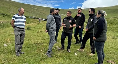 İl Müdürü Cineviz, Hanak’ta tarım ve hayvancılığı görüştü