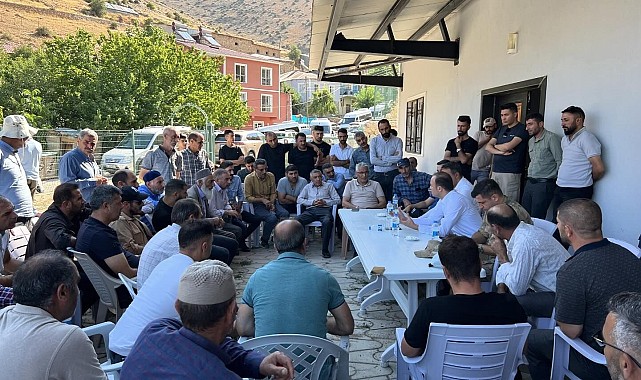 İliç Kaymakamı Dinçer, vatandaşlarla bir araya geldi
