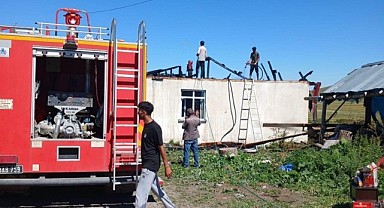 Köprülü’de ev yangını