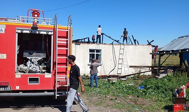 Köprülü’de ev yangını
