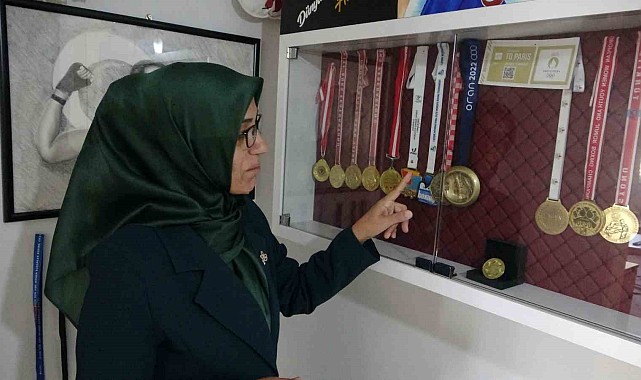 Milli Boksör Hatice Akbaş'ın annesi İlkay Akbaş: "Altın madalyanın yeri hazır"