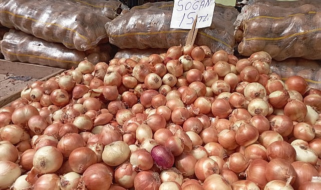 Pazarda patates-soğan 15 liraya dayandı, vatandaş tepkili
