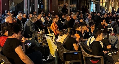 Posof Belediyesi milli maç heyecanını sokağa taşıdı