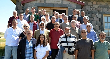 Tıp devleri Çıldır'da buluştu