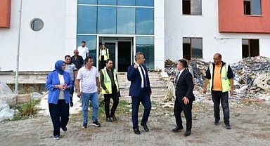 Vali Çiçek, KYK yurtlarındaki tadilatları inceledi