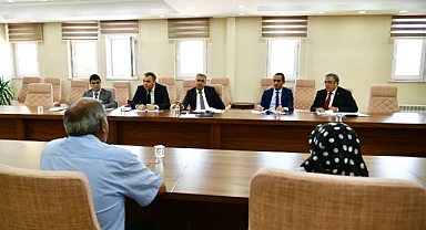 Vali Çiçek, vatandaşların sorunlarını dinledi