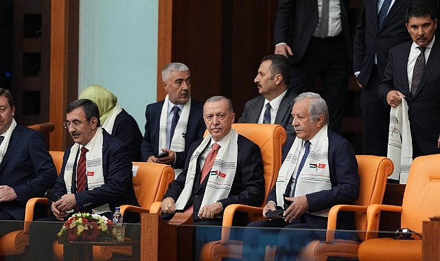 Vekil Koç: "Filistin halkını desteklemeye devam edeceğiz"