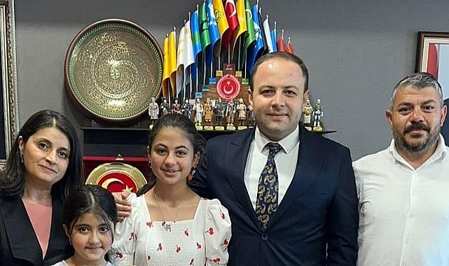 Vekil Koç, misafirlerini mecliste ağırladı