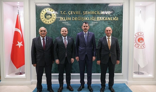 Vekil Koç, partisinin Belediye başkanlarıyla kurumu ziyaret etti