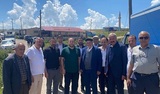 Vekil Koç vatandaşlarla sohbet etti, sorunlarını dinledi