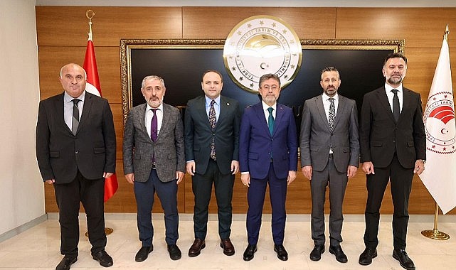 Ak Parti heyeti, Tarım Bakanı Yumaklı ile Ardahan yatırımlarını görüştü