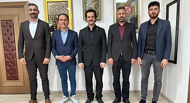 AK Parti heyeti Vali Yardımcılarıyla bir araya geldi