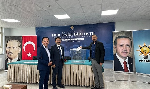 AK Parti Merkez İlçe sandık başına gitti
