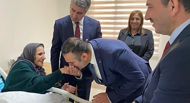 Bakan Yardımcısı Tarıkdaroğlu Ardahan'da huzur evi sakinleriyle buluştu