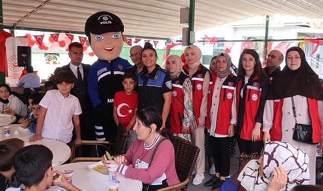 Bir kalem bir gelecek