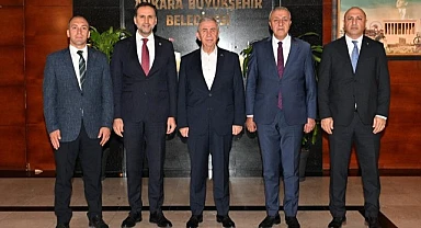 CHP Ardahan heyeti Yavaş’la görüştü