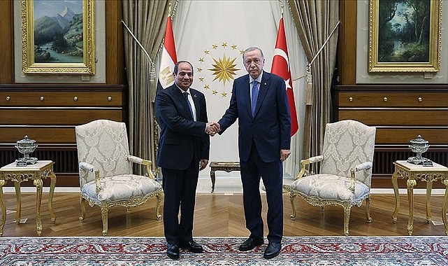 Cumhurbaşkanı Erdoğan, Mısır Cumhurbaşkanı Sisi ile bir araya geldi