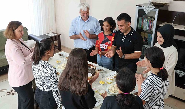 Devlet Korumasındaki çocuklara doğum günü sürprizi