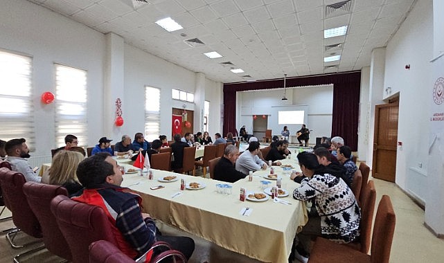 İşitme engellilerin farkındalığı için bir araya geldiler