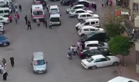 Kavgayı ayırmak isterken canından oldu