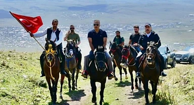 Vali Çiçek, Yıldızlı Dağ'daki doğa yürüyüşüne katıldı