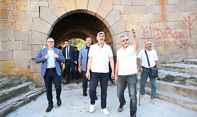 Vali Çiftçi'nin tabya mesaisi