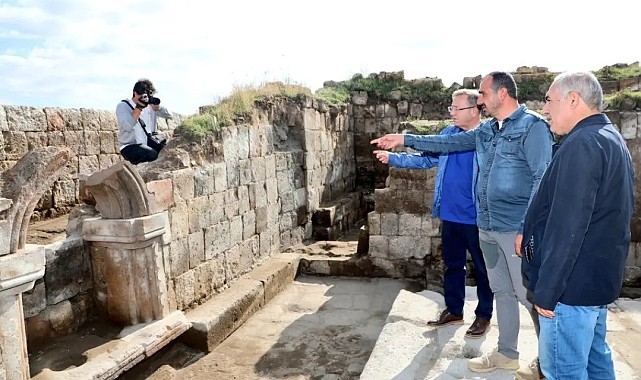 Vali Polat, Ani Ören Yeri'nde incelemelerde bulundu