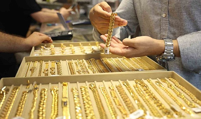 Yılların sarrafından yeni evlenen çiftlere altın değerinde öneri
