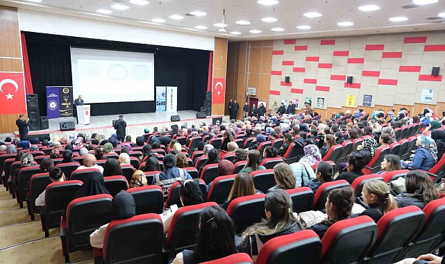 Ağrı'da "En İyi Narkotik Polisi; Anne" Projesi ile uyuşturucuyla mücadele yoğunlaşıyor