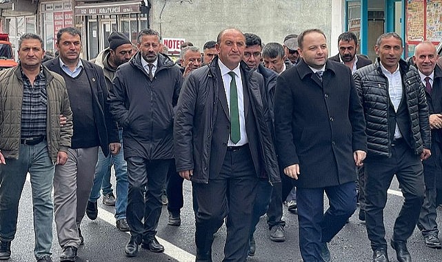 AK Parti’nin Hanak ve Posof ilçe kongreleri miting havasında geçti