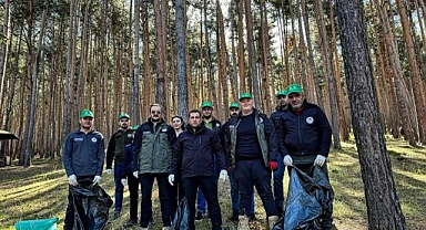 Ardahan’da “el ele orman temizliği” etkinliği düzenlendi