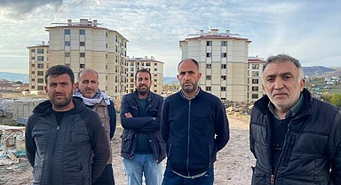 Ardahan TOKİ inşaatında işçiler eylemde; "Emeğimizin karşılığını istiyoruz"
