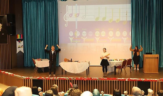 ARÜ'de erken müzik eğitimi teknikleri tanıtıldı
