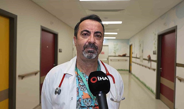 Bağırsak hastalığı nedeniyle yaşama ihtimali düşük olan 6 aylık bebek, ameliyatla sağlığına kavuştu