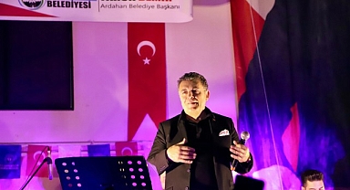 Başkan Demir sahneye çıktı