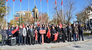 CHP, Cumhuriyet Bayramını kutladı