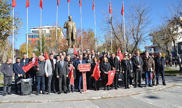 CHP, Cumhuriyet Bayramını kutladı