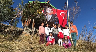 Damal'da çocukların 29 Ekim coşkusu