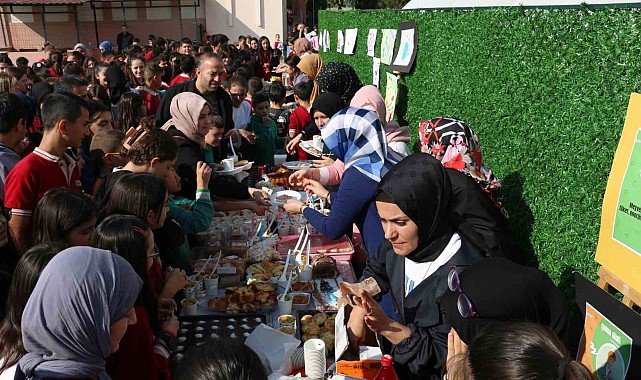 Dünya Gıda Günü Erzincan'da renkli görüntülere sahne oldu