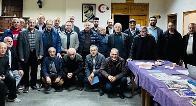 Dursun Akçam Kültür ve Sanat Vakfı üyeleriyle istişare toplantısı yaptı