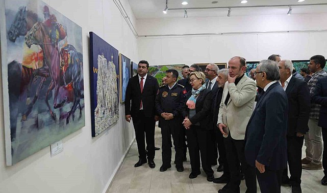 Elazığ'da TJK resim sergisi açıldı